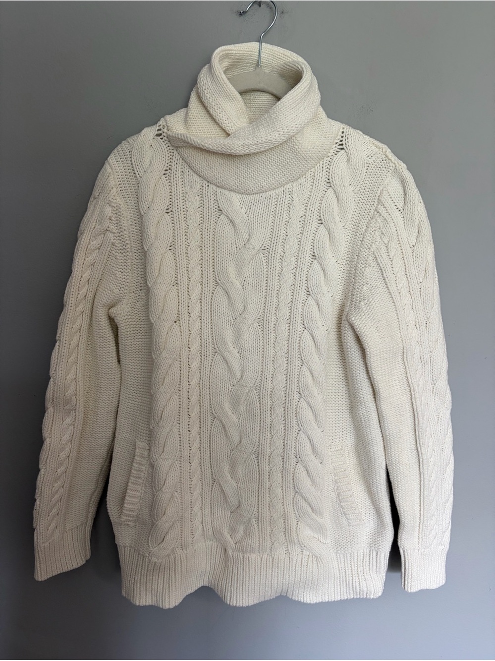 LL Bean Cable Knit Sweater Womens M Ivory Cotton Roll Neck Kangaroo Pouch Chunky